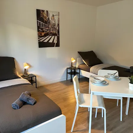 Gemuetliche Monteurs- Und Geschaeftsreisendenwohnung In Apartamento *